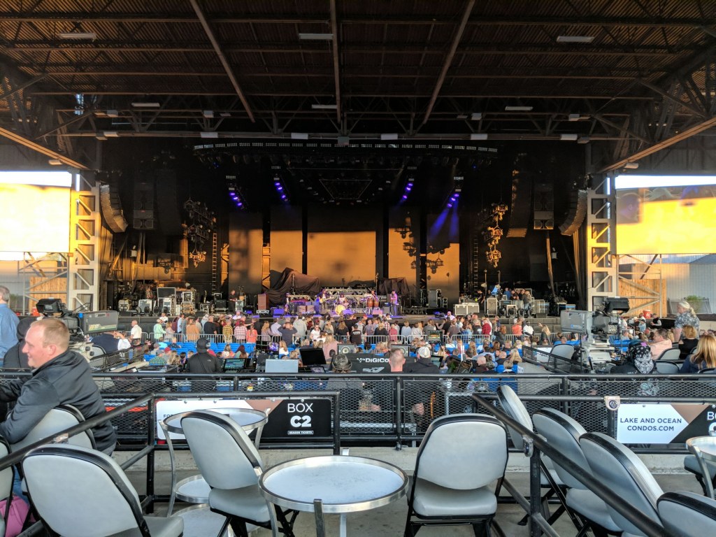Picture of: Hollywood Casino Amphitheatre St